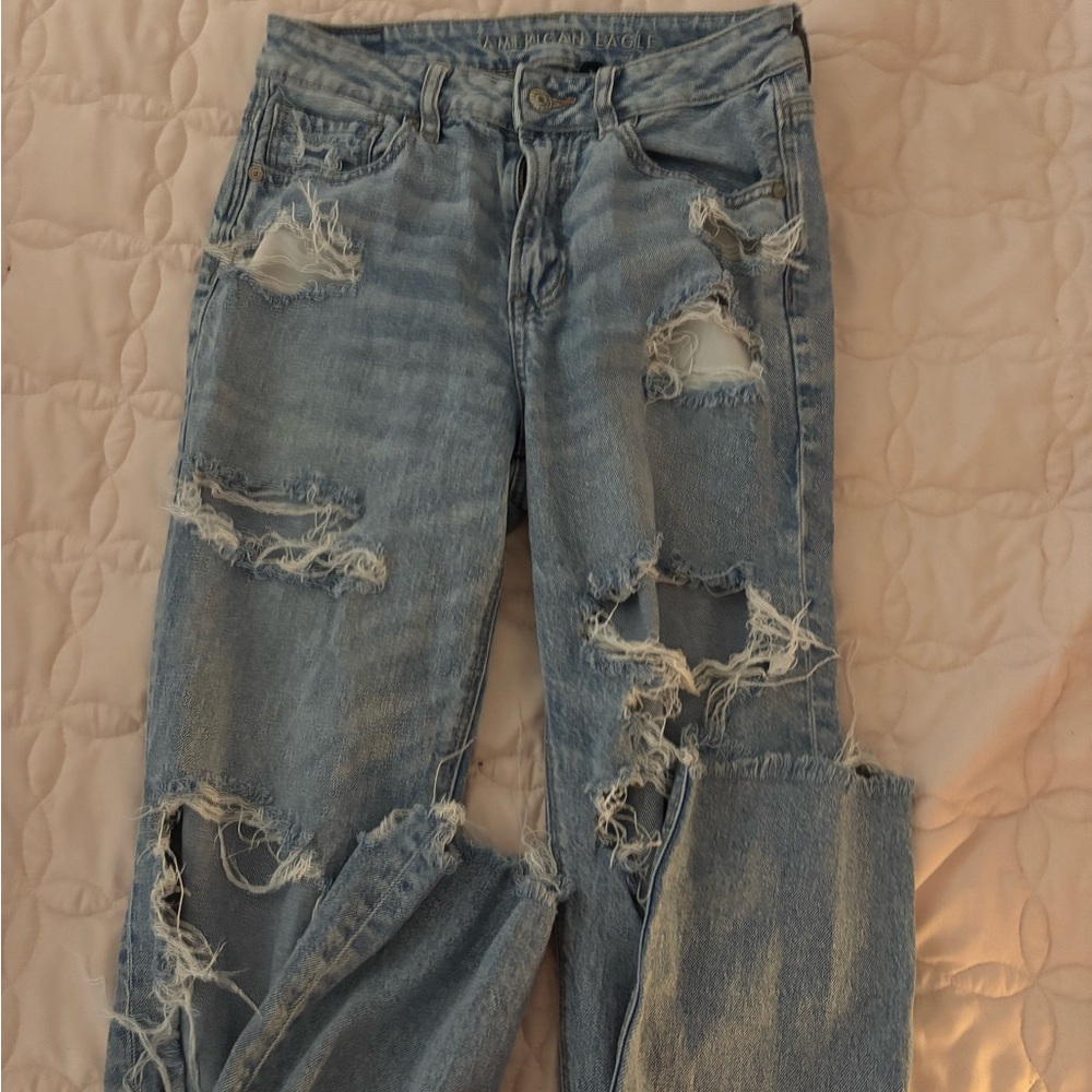 American Eagle Outfitters Light Blue Distressed Boyfriend Jeans